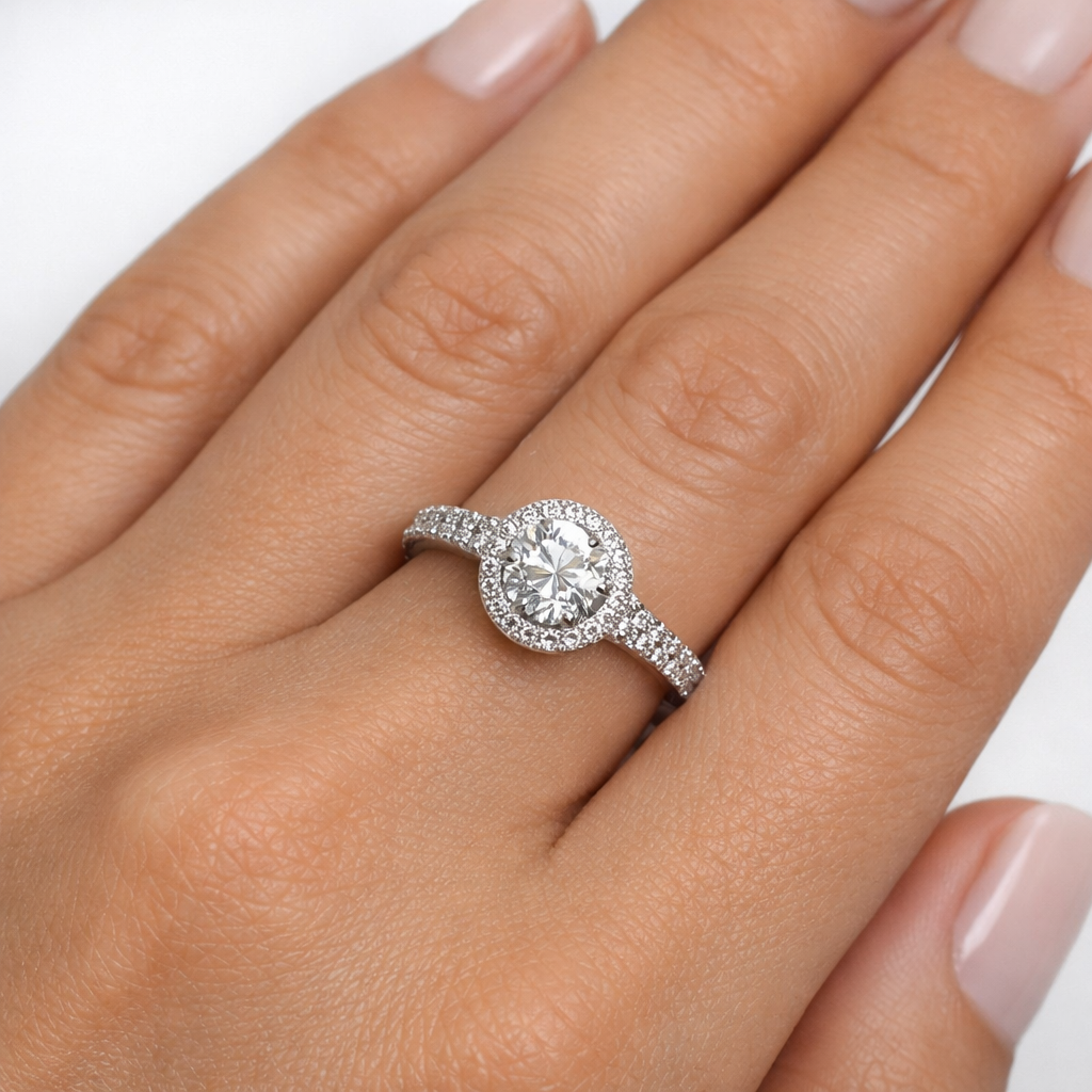 Classic Halo Platinum Ring with Round Diamond