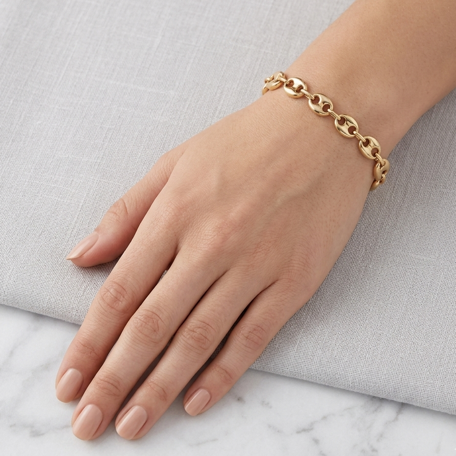 Bracelet Blends Traditional