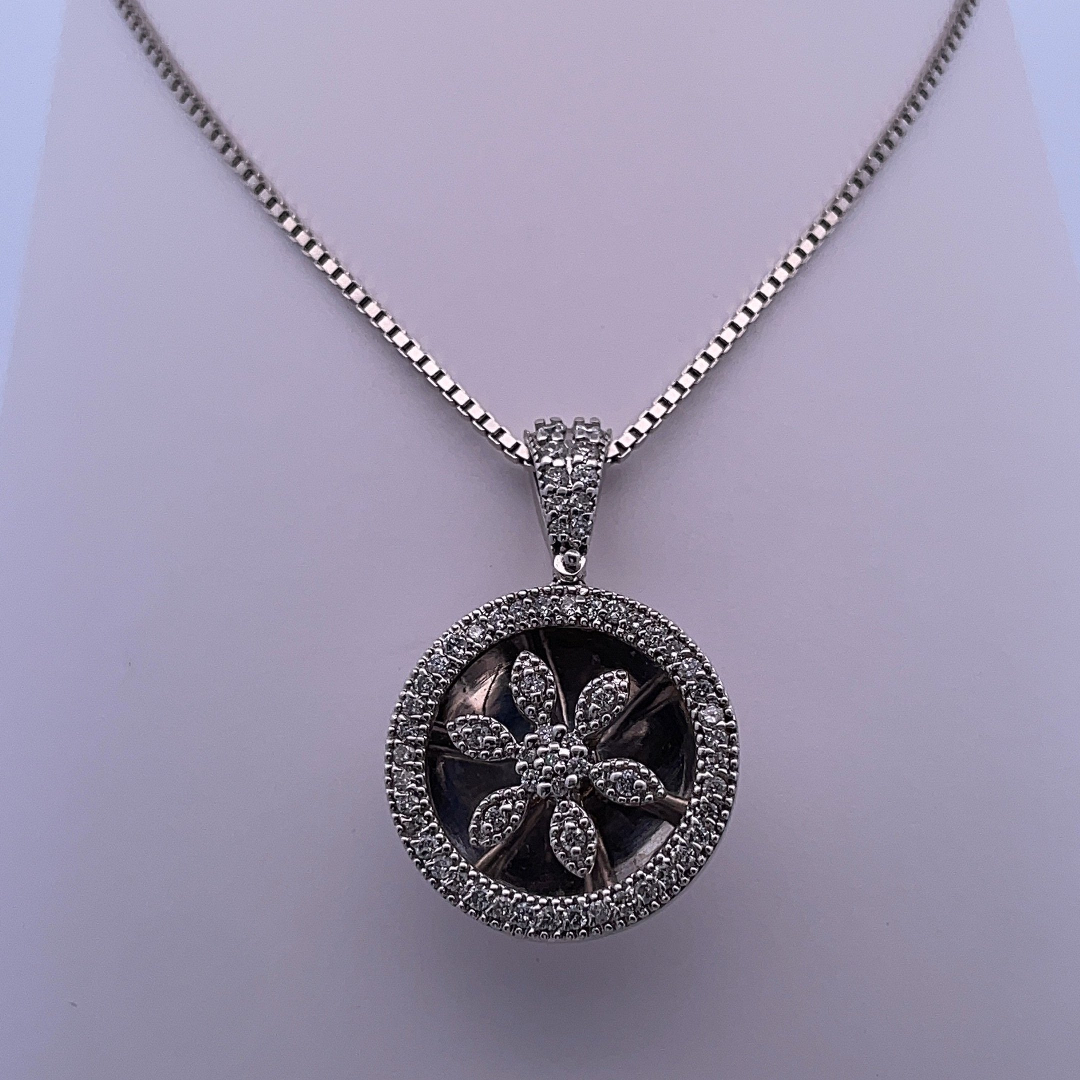 14K white gold necklace, diamond flower pendant, luxury necklaces, timeless jewelry, exclusive white gold jewelry.