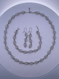 Vintage Elegance-18K White Gold Jewelry Set