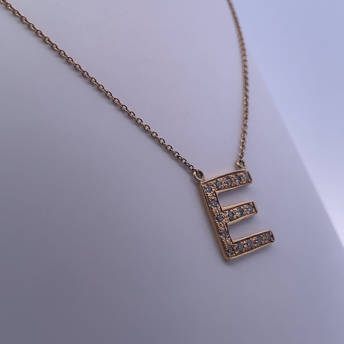 18K Yellow Gold "E" Initial Necklace – A Personalized Expression of Luxury