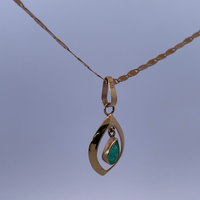 18K Yellow Gold Necklace with 0.45ct Emerald – Nature’s Elegance