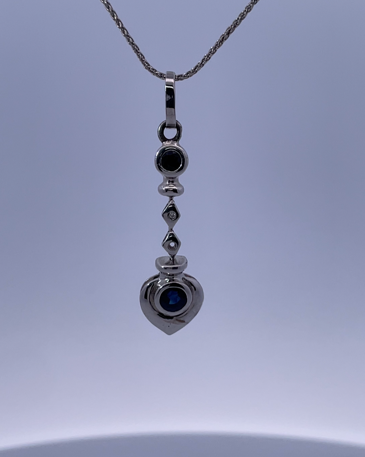 14K White Gold Necklace with 0.70ct Sapphire and 0.10ct Diamonds – Timeless Elegance