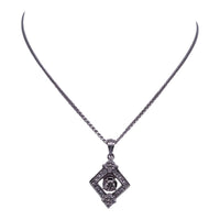 18K White Gold Diamond Pendant Necklace – A Statement of Elegance