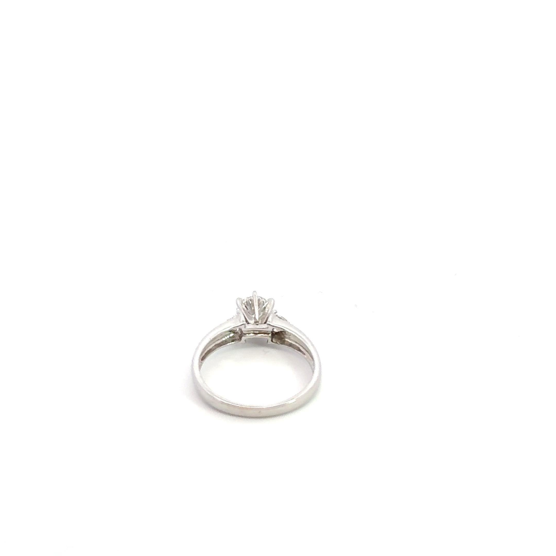 Aurora 18K Gold Diamond Ring