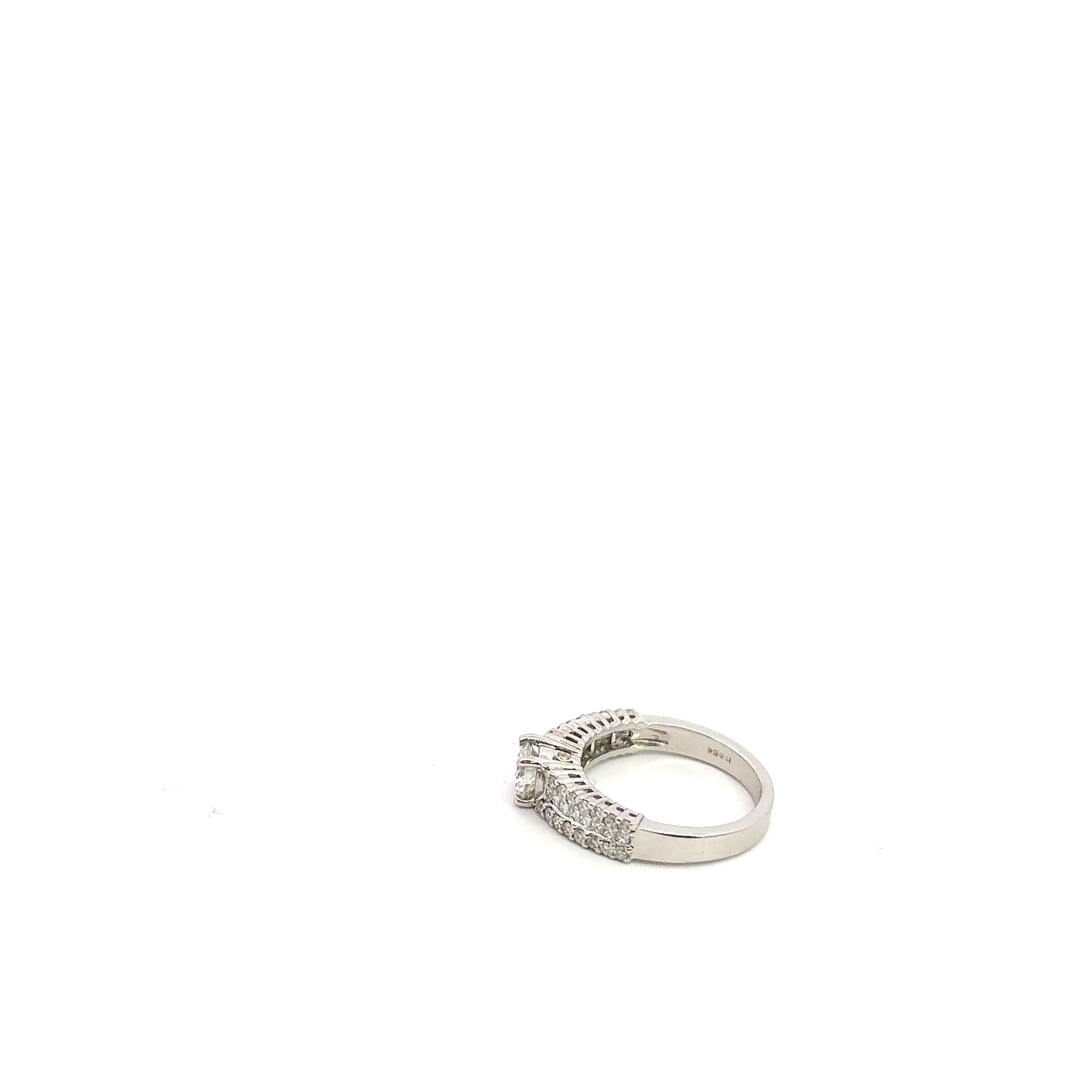 Eterna 14K Gold Diamond Ring