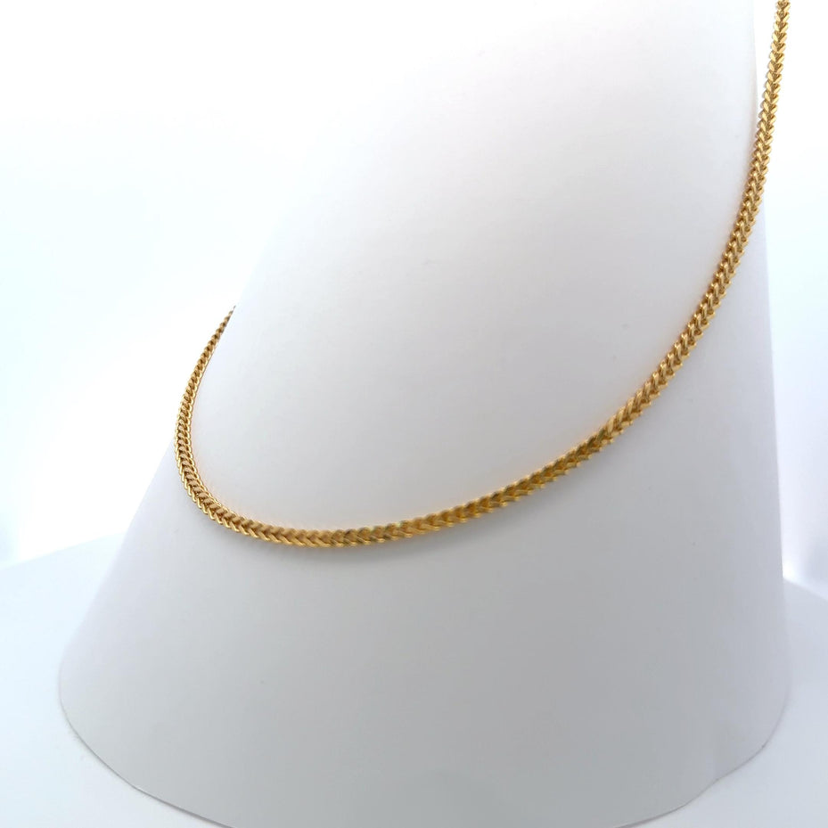 Prestige Oval 18K Gold Chain Necklace