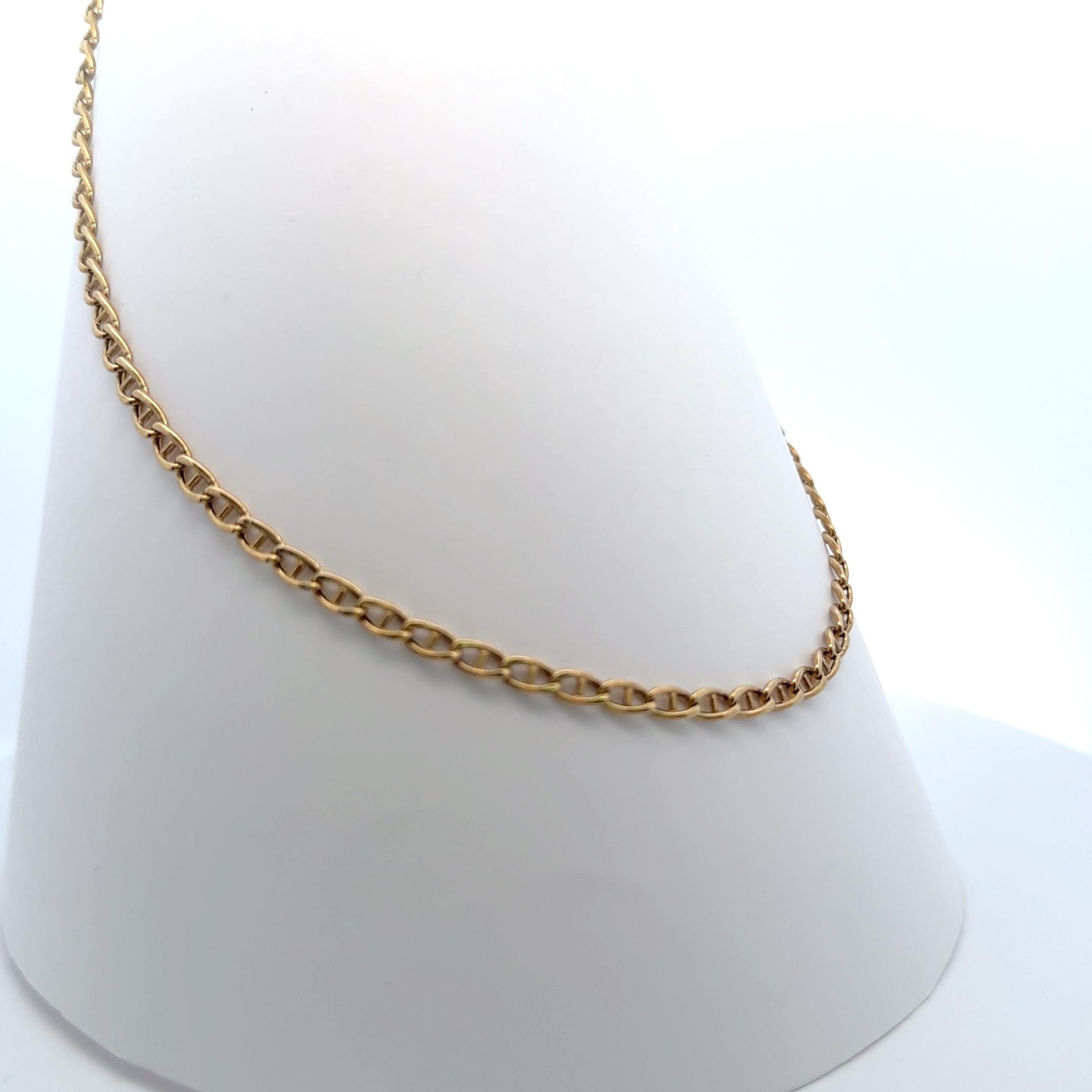 Classic Oval 18K Gold Chain Necklace