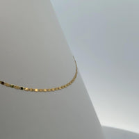 Luminous Oval 18K Gold Chain Necklace