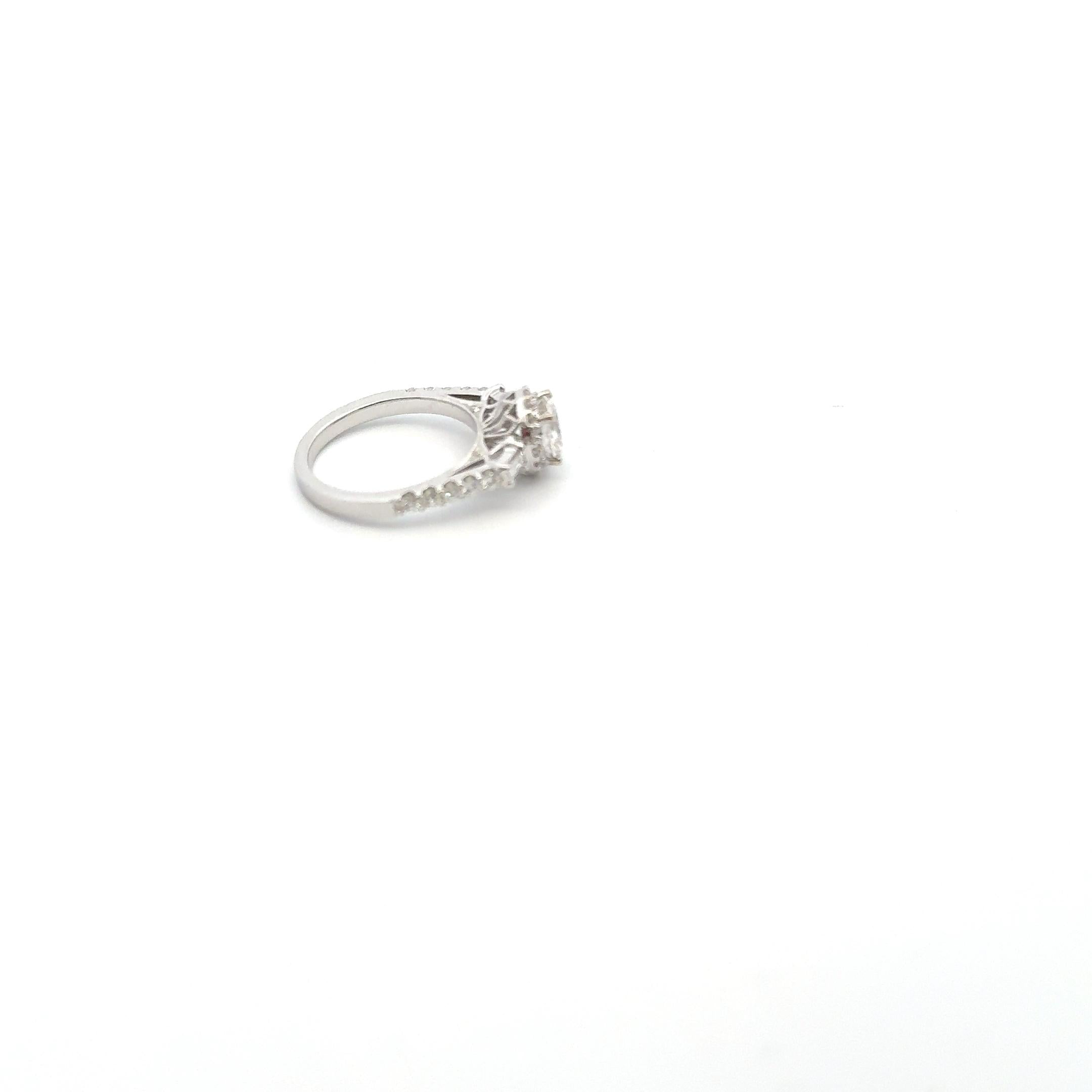 Brilliant Halo 18kt White Gold Ring with Large Center Diamond